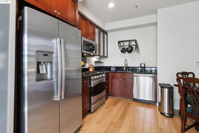 $399,000 | 6466 Hollis Street, Unit 242, Emeryville, CA 94608
