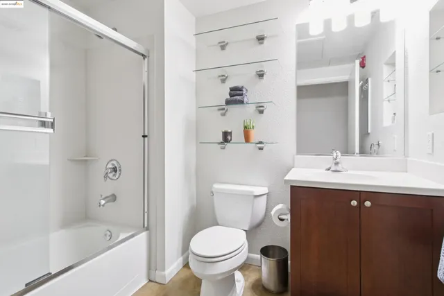 $399,000 | 6466 Hollis Street, Unit 242, Emeryville, CA 94608