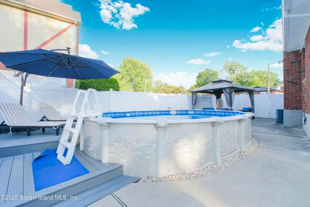 $889,000 | 7 Dore Court | Castleton Corners