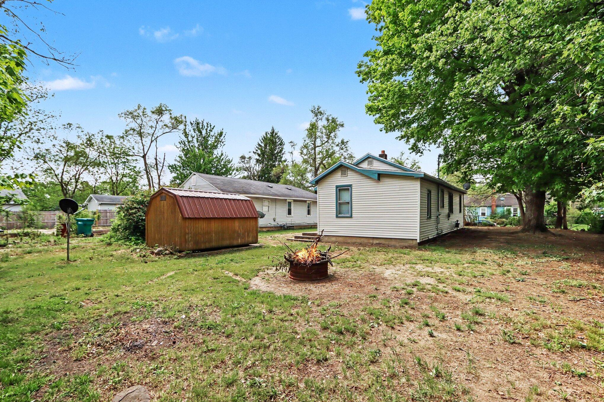 30 Ave B Springfield, MI 49037 - Photo 15 of 15 015_file_4469