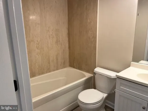 $2,000 | 75 Kenwood Drive, Sicklerville, NJ 08081