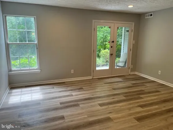 $2,000 | 75 Kenwood Drive, Sicklerville, NJ 08081