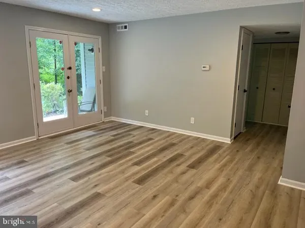 $2,000 | 75 Kenwood Drive, Sicklerville, NJ 08081