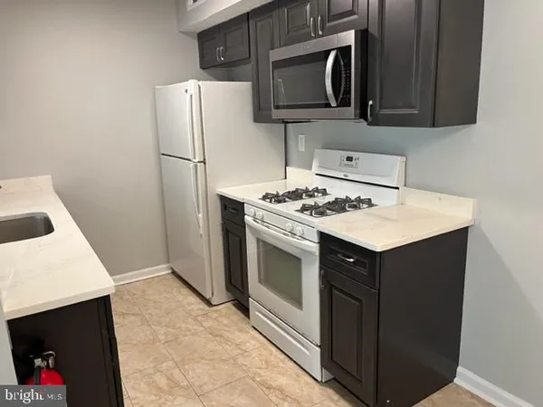$2,000 | 75 Kenwood Drive, Sicklerville, NJ 08081