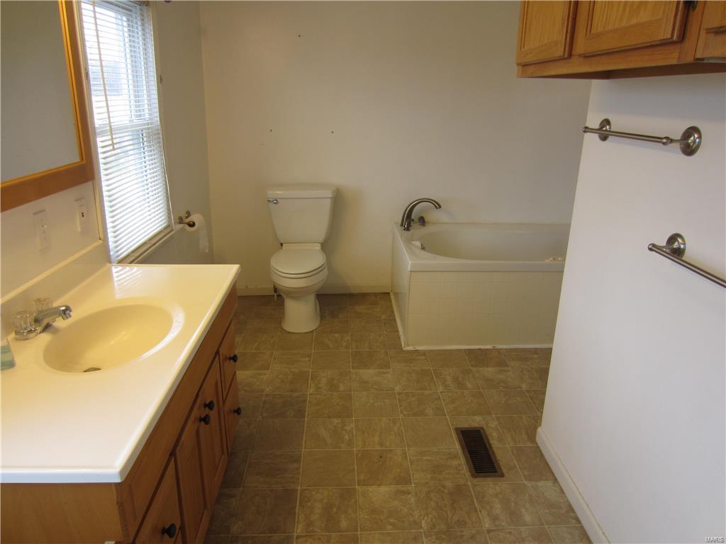 3 Rr Road Eldred, IL 62027 - Photo 31 of 47