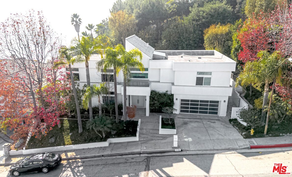 2136 Rimcrest Drive Glendale, CA 91207 - Photo 1 of 50