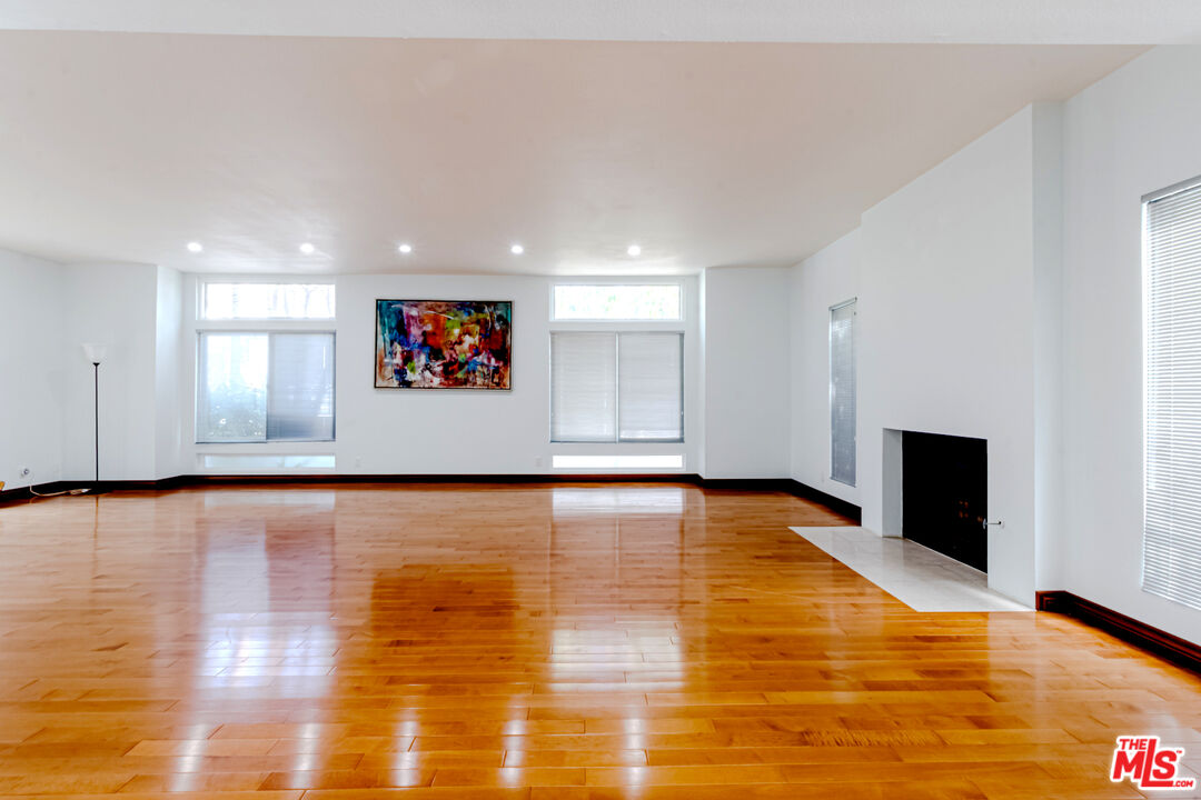 2136 Rimcrest Drive Glendale, CA 91207 - Photo 15 of 50