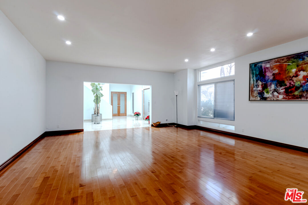 2136 Rimcrest Drive Glendale, CA 91207 - Photo 16 of 50