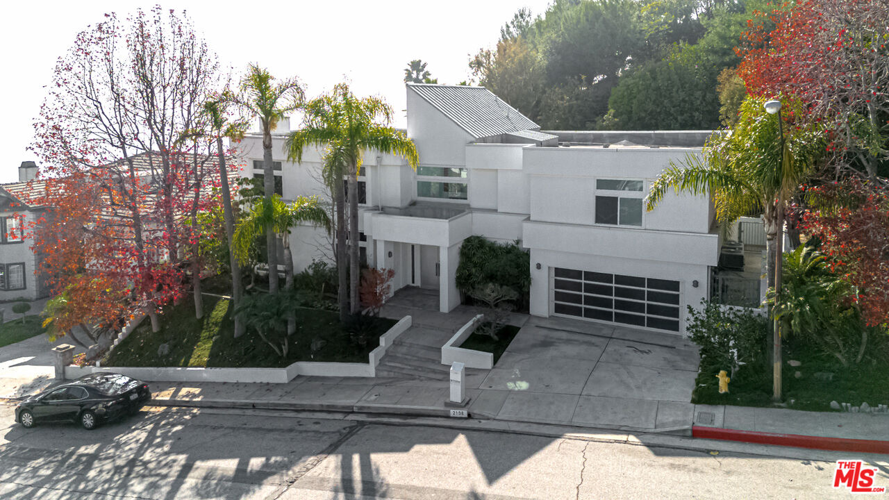 2136 Rimcrest Drive Glendale, CA 91207 - Photo 2 of 50