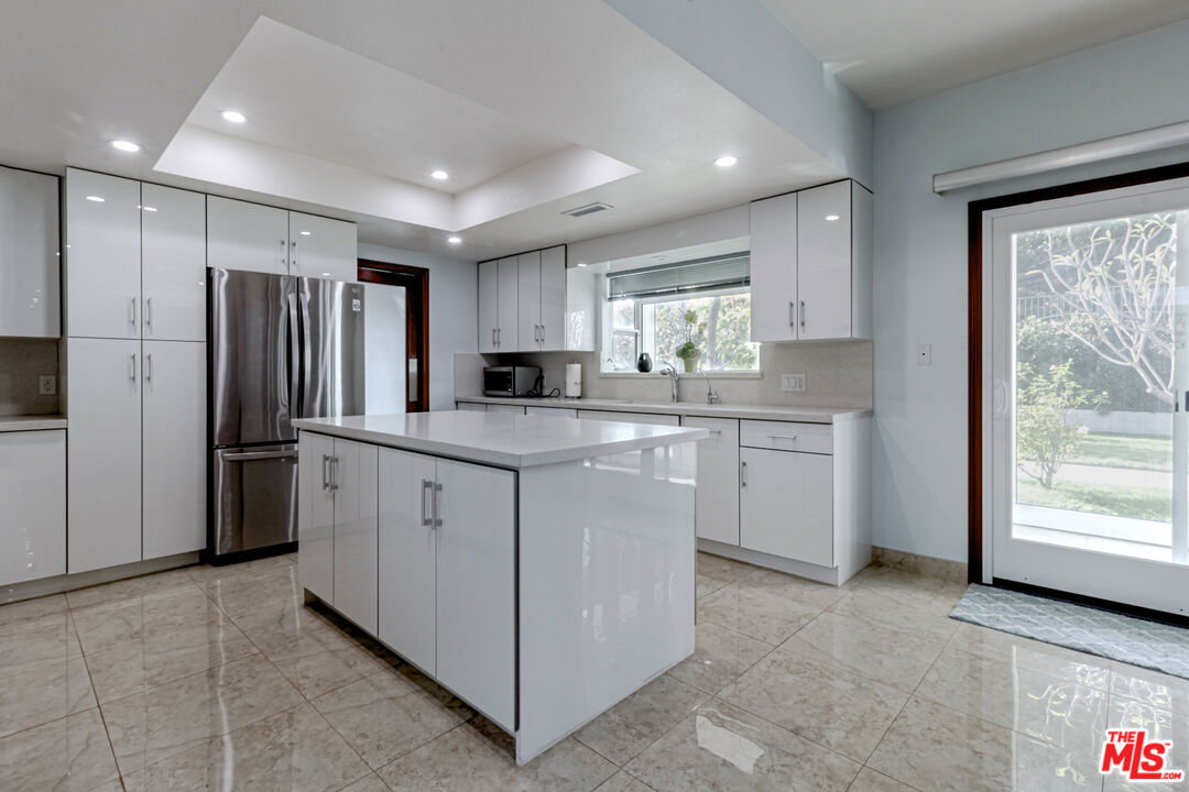 2136 Rimcrest Drive Glendale, CA 91207 - Photo 25 of 50