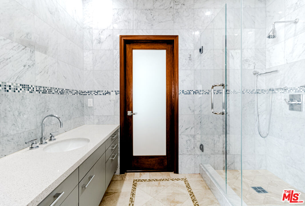 2136 Rimcrest Drive Glendale, CA 91207 - Photo 34 of 50