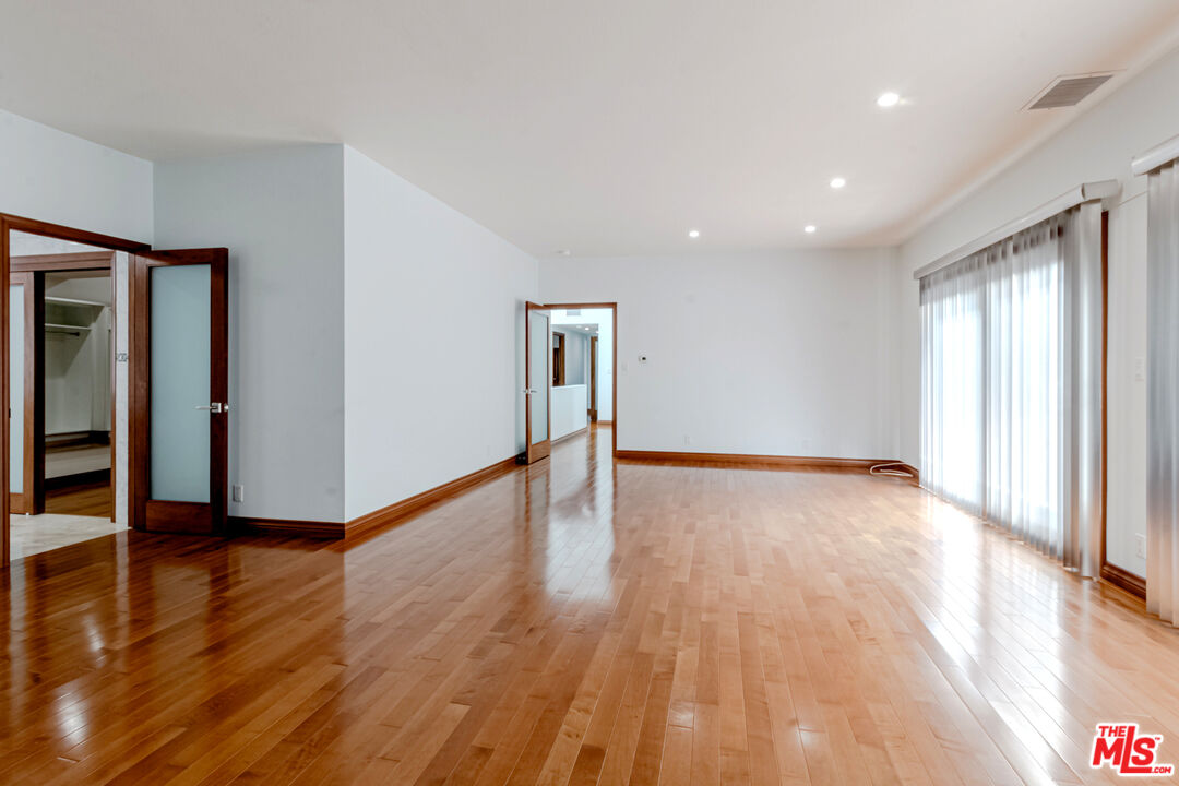 2136 Rimcrest Drive Glendale, CA 91207 - Photo 40 of 50