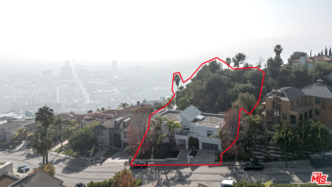 2136 Rimcrest Drive Glendale, CA 91207 - Photo 4 of 50