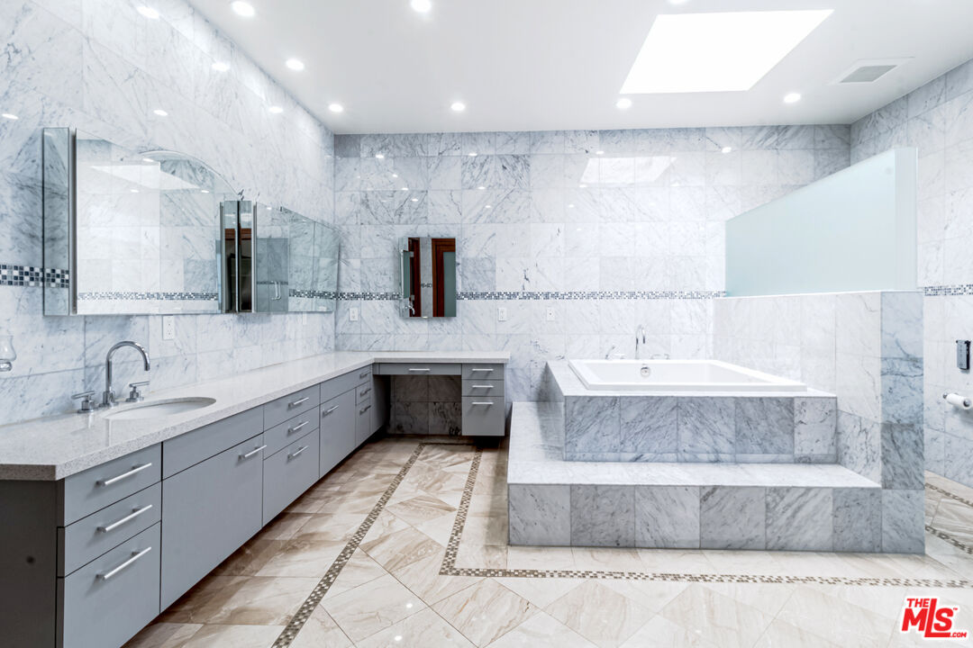 2136 Rimcrest Drive Glendale, CA 91207 - Photo 42 of 50