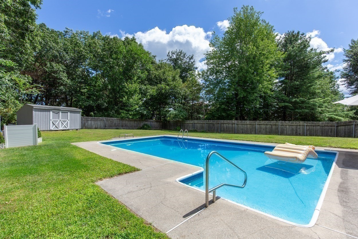 21 Partridge Road Dracut, MA 01826 - Photo 38 of 40 Gallery Image 38