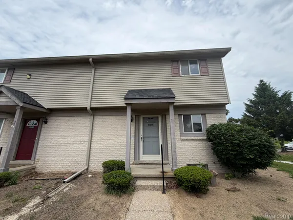 $1,600 | 2052 Orchard Crest Street, Utica, MI 48317