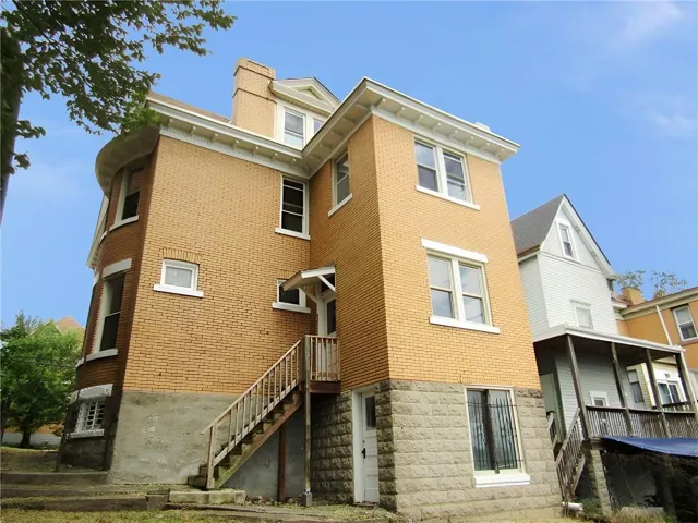 $122,900 | 119 Margaret Street, Pittsburgh, PA 15210