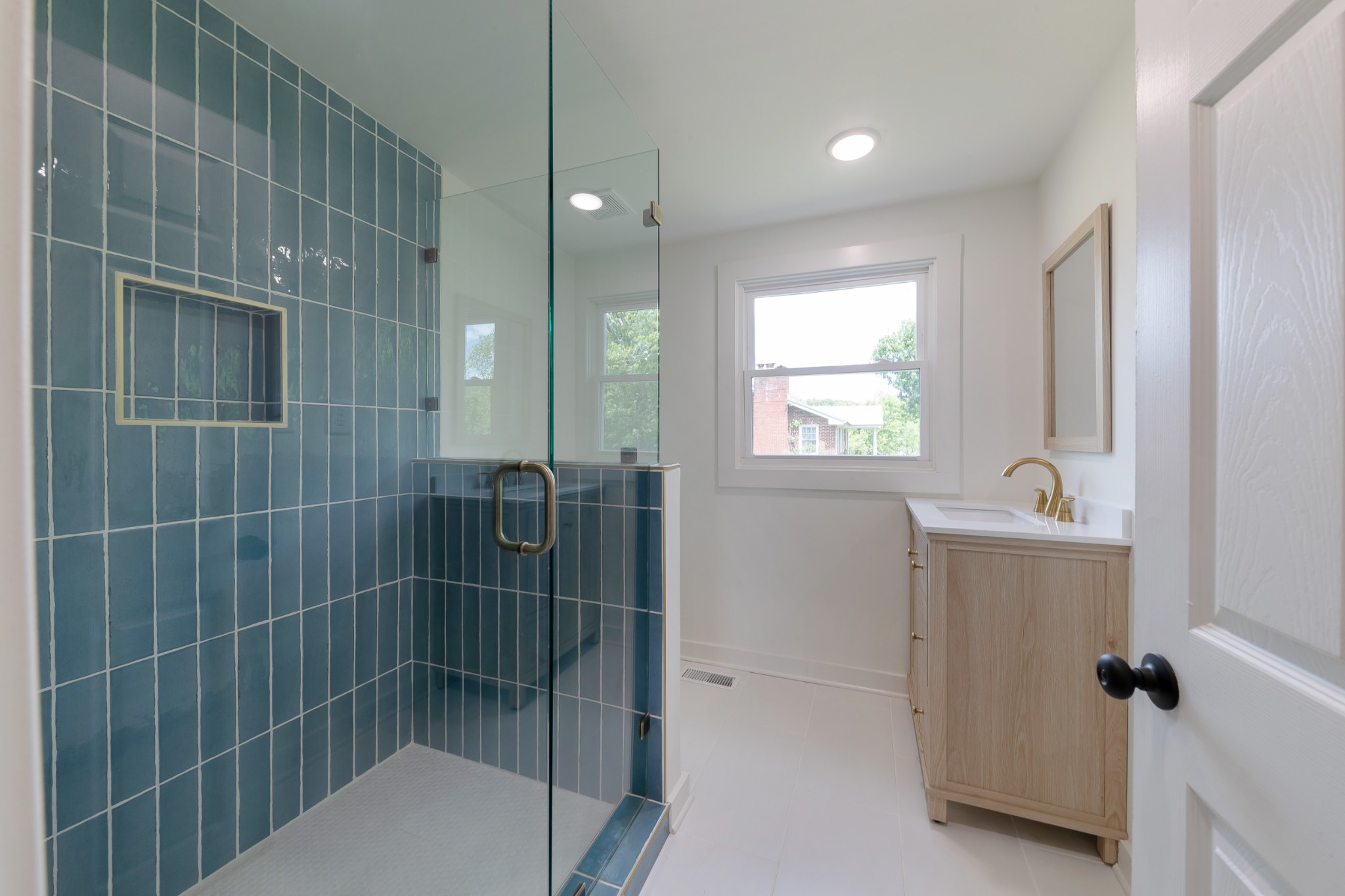 2727 Fly Road Santa Fe, TN 38482 - Photo 8 of 21 a bathroom with a shower