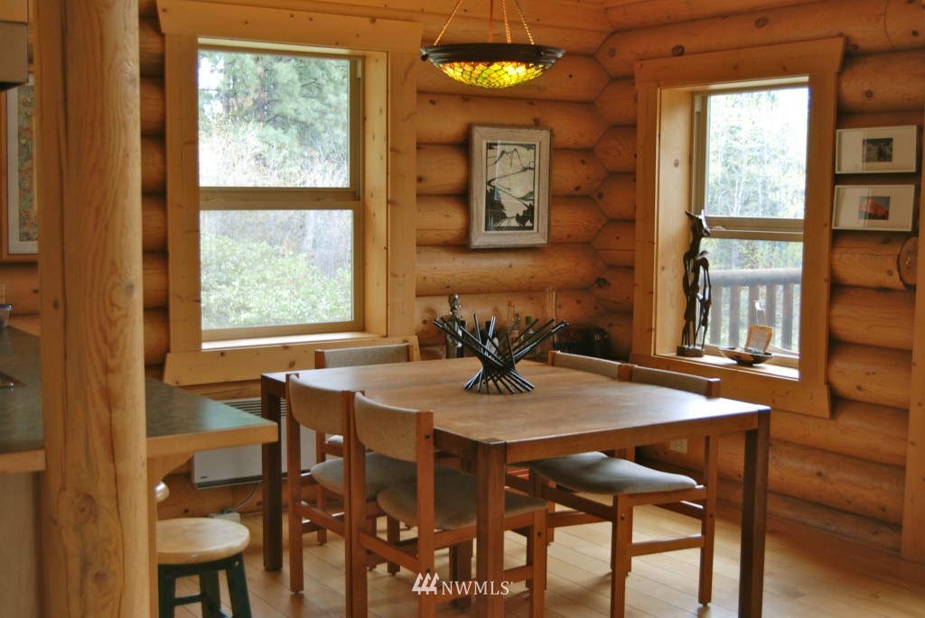 113 Highland Road Winthrop, WA 98862 - Photo 6 of 13