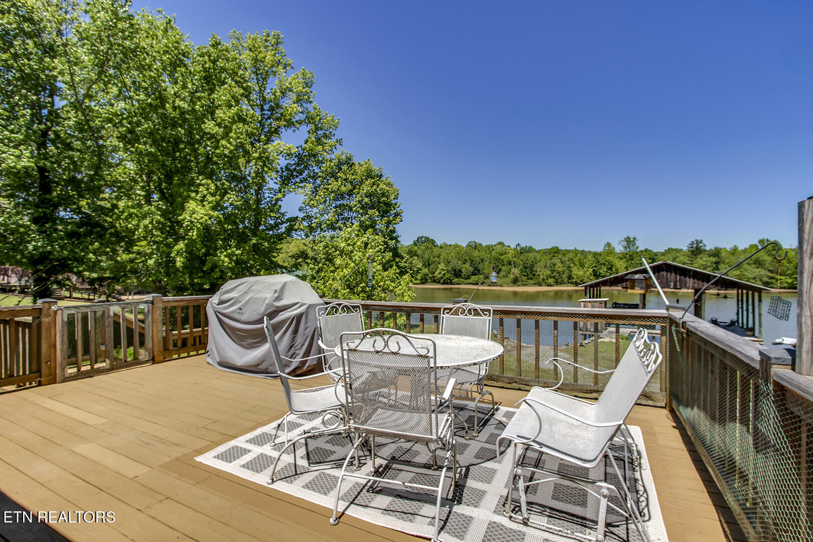4368 River Road Ten Mile, TN 37880 - Photo 35 of 54 35_RiverRoad_4368_Deck02