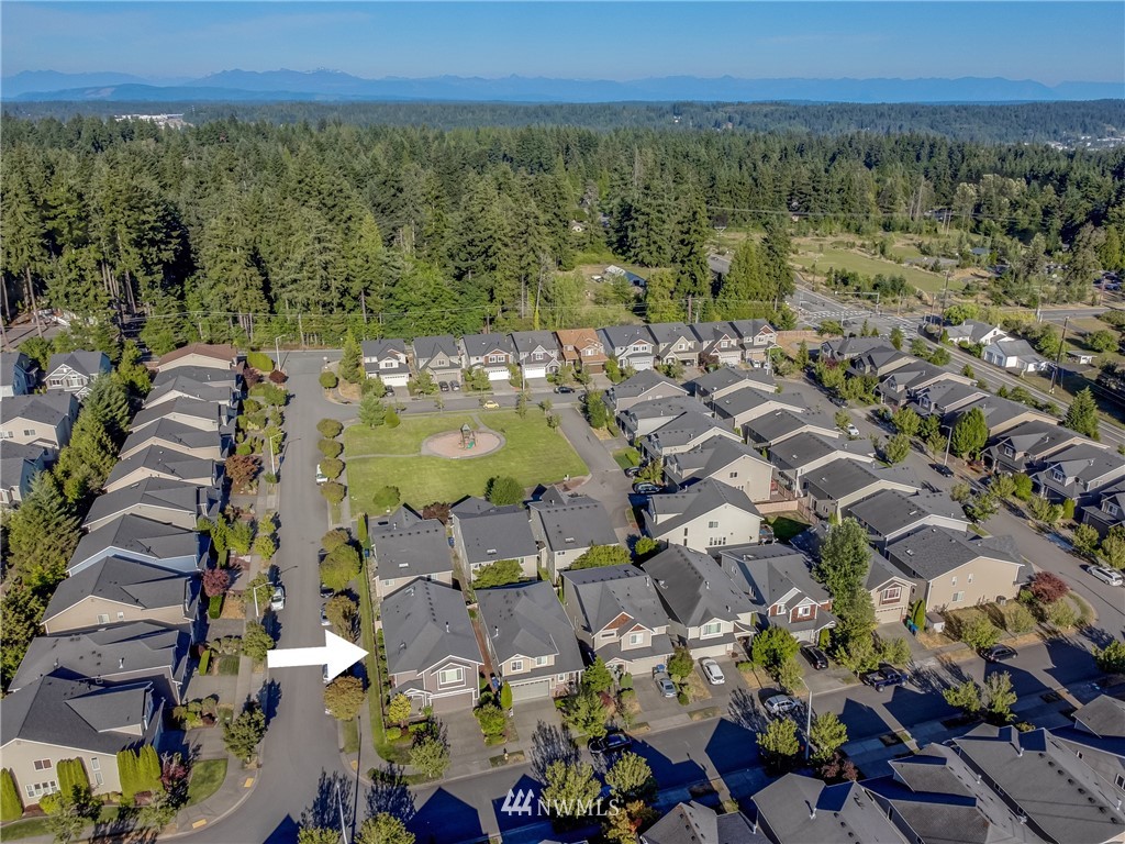 22621 43rd Drive Southeast Bothell, WA 98021 - Photo 2 of 32