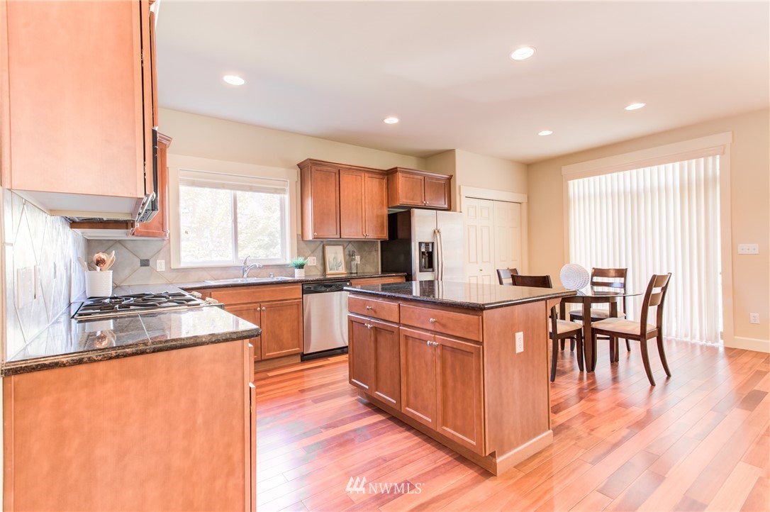 22621 43rd Drive Southeast Bothell, WA 98021 - Photo 10 of 32