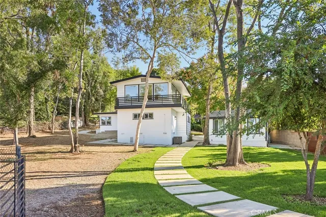 $1,299,000 | 700 Norumbega Drive, Monrovia, CA 91016