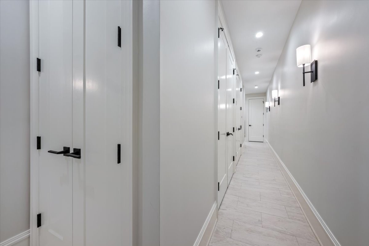 2212 North Halsted Street, Unit 1 Chicago, IL 60614 - Photo 28 of 38 a view of a bathroom with a shower