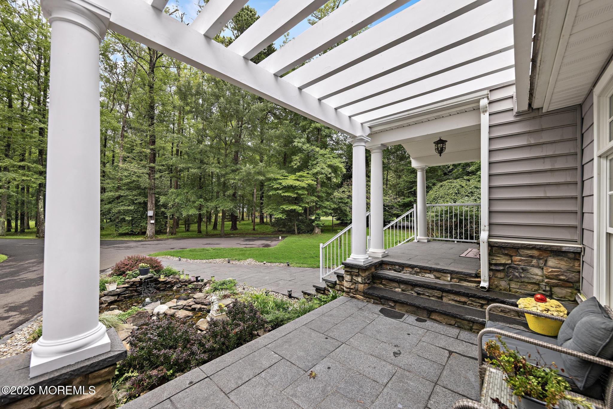 289 Cranberry Road Farmingdale, NJ 07727 - Photo 5 of 46 289 Cranberry Road (35)