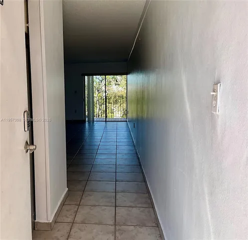 $2,000 | 1910 West 56th Street, Unit 3302, Hialeah, FL 33012