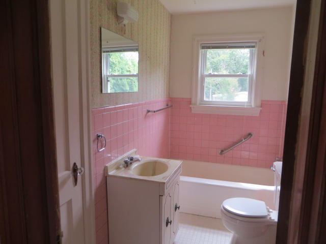 8596 Dickerson Mill Road Moneta, VA 24121 - Photo 12 of 17 2014-09-14_13
