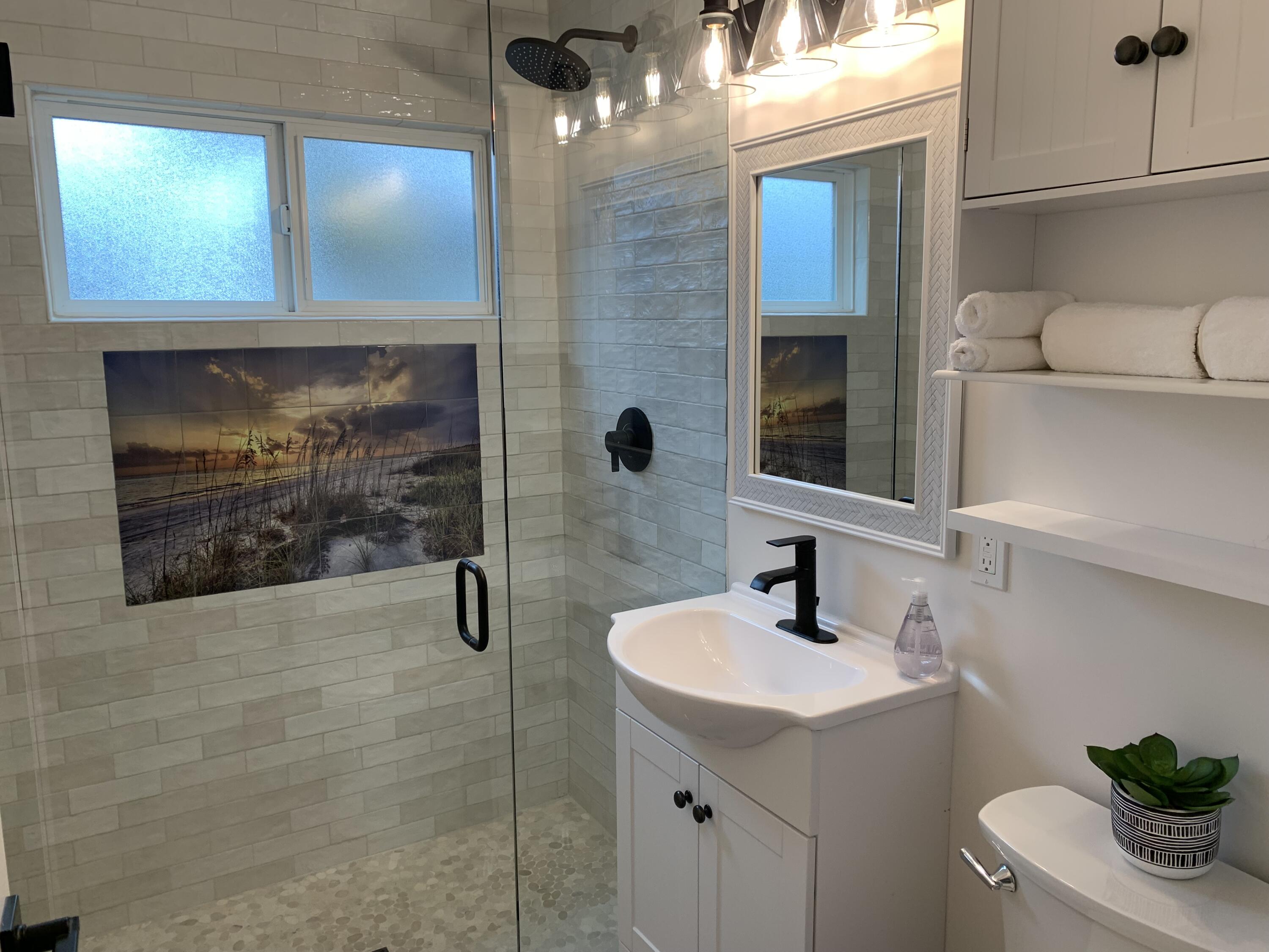 4950 Sandyland Road, Unit 120 Carpinteria, CA 93013 - Photo 5 of 9 Wheelchair accessible shower