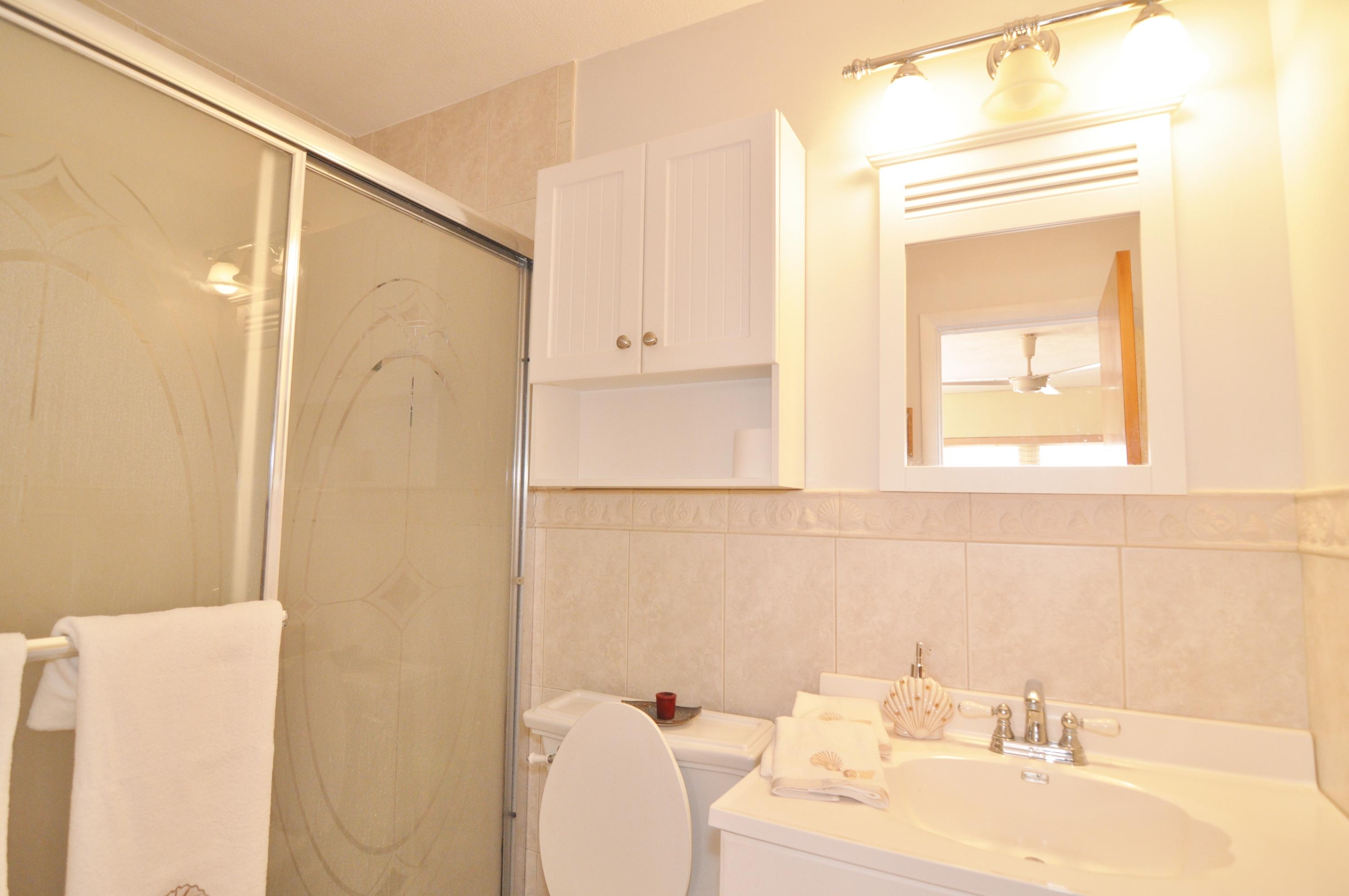 238 2nd Road Key Largo, FL 33037 - Photo 14 of 21 Master Bath