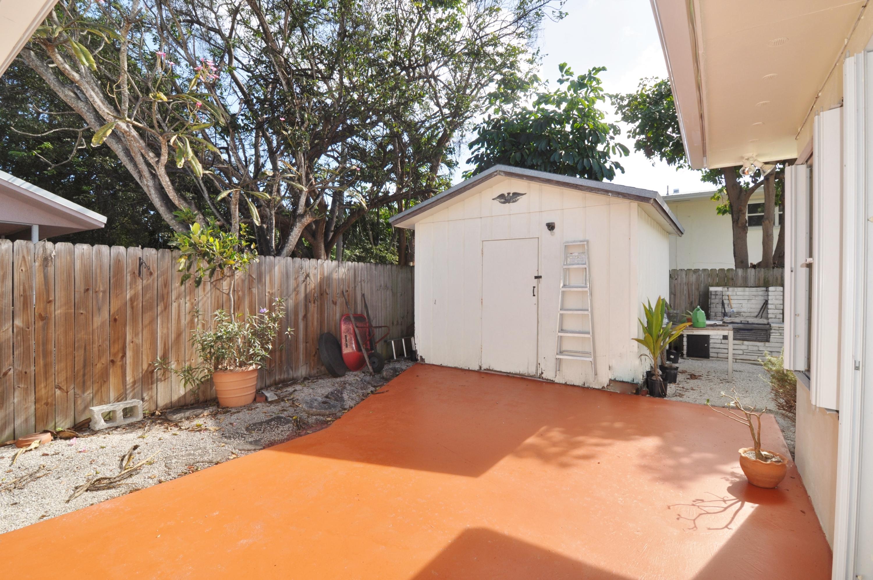 238 2nd Road Key Largo, FL 33037 - Photo 18 of 21 Storage Shed