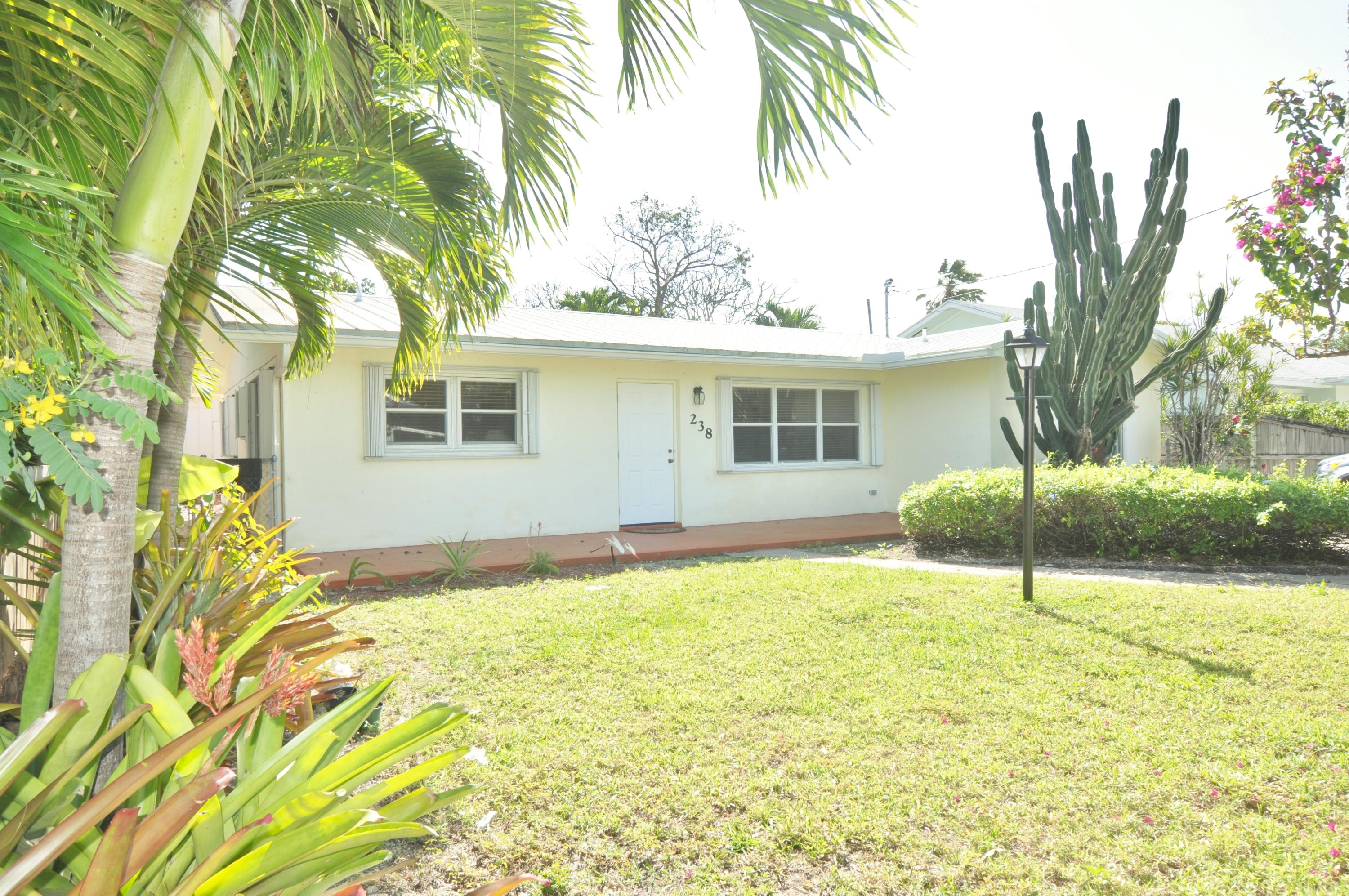 238 2nd Road Key Largo, FL 33037 - Photo 21 of 21 Front