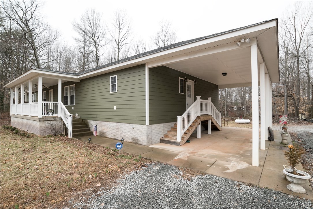 7767 Cross County Road Mineral, VA 23117 - Photo 4 of 24