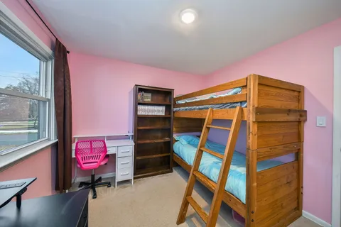 $450,000 | 7604 Eleanor Place, Willowbrook, IL 60527