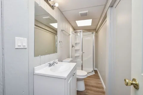 $450,000 | 7604 Eleanor Place, Willowbrook, IL 60527