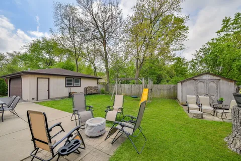 $450,000 | 7604 Eleanor Place, Willowbrook, IL 60527