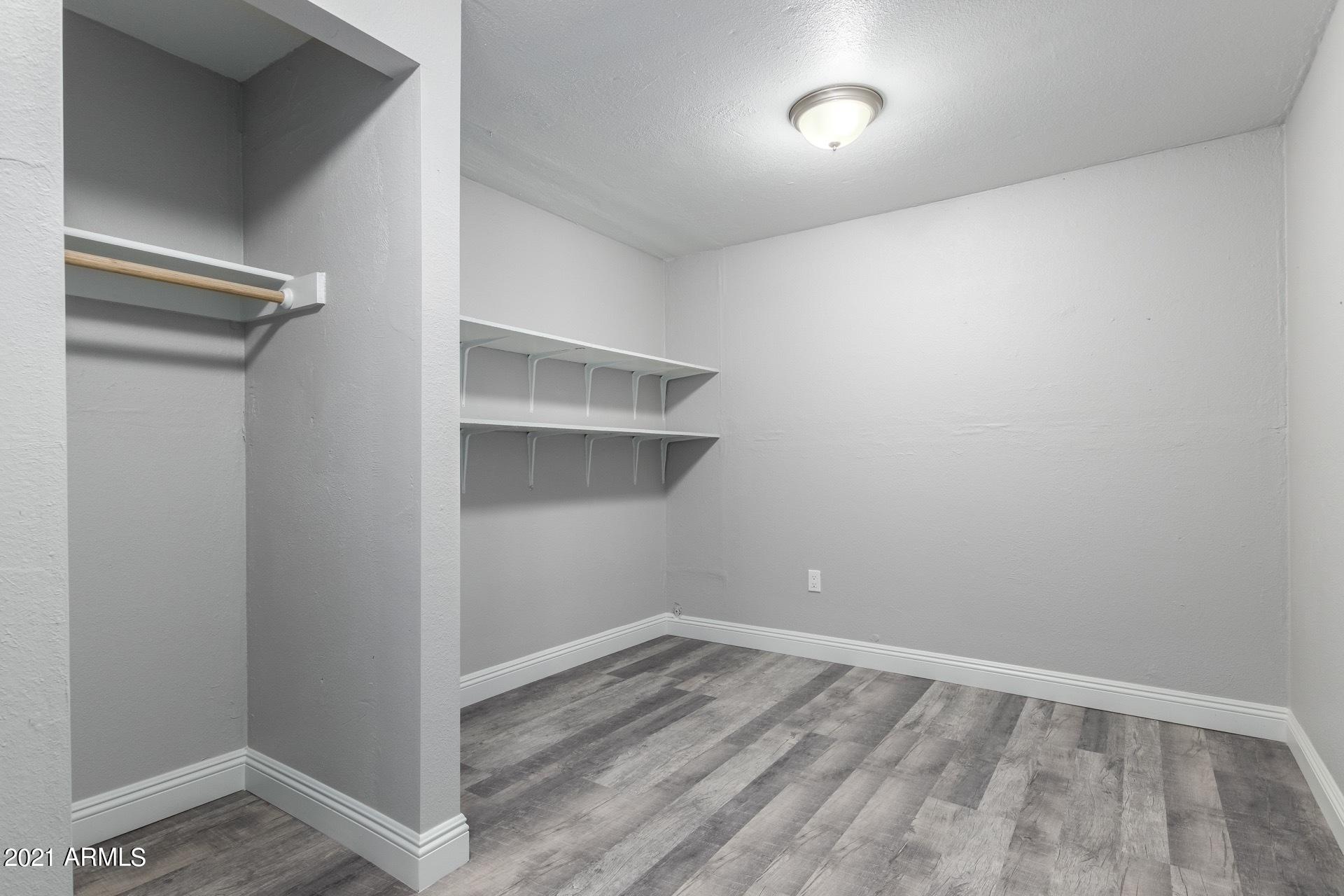 7108 West Almeria Road Phoenix, AZ 85035 - Photo 13 of 27 0013-13 - Almeria