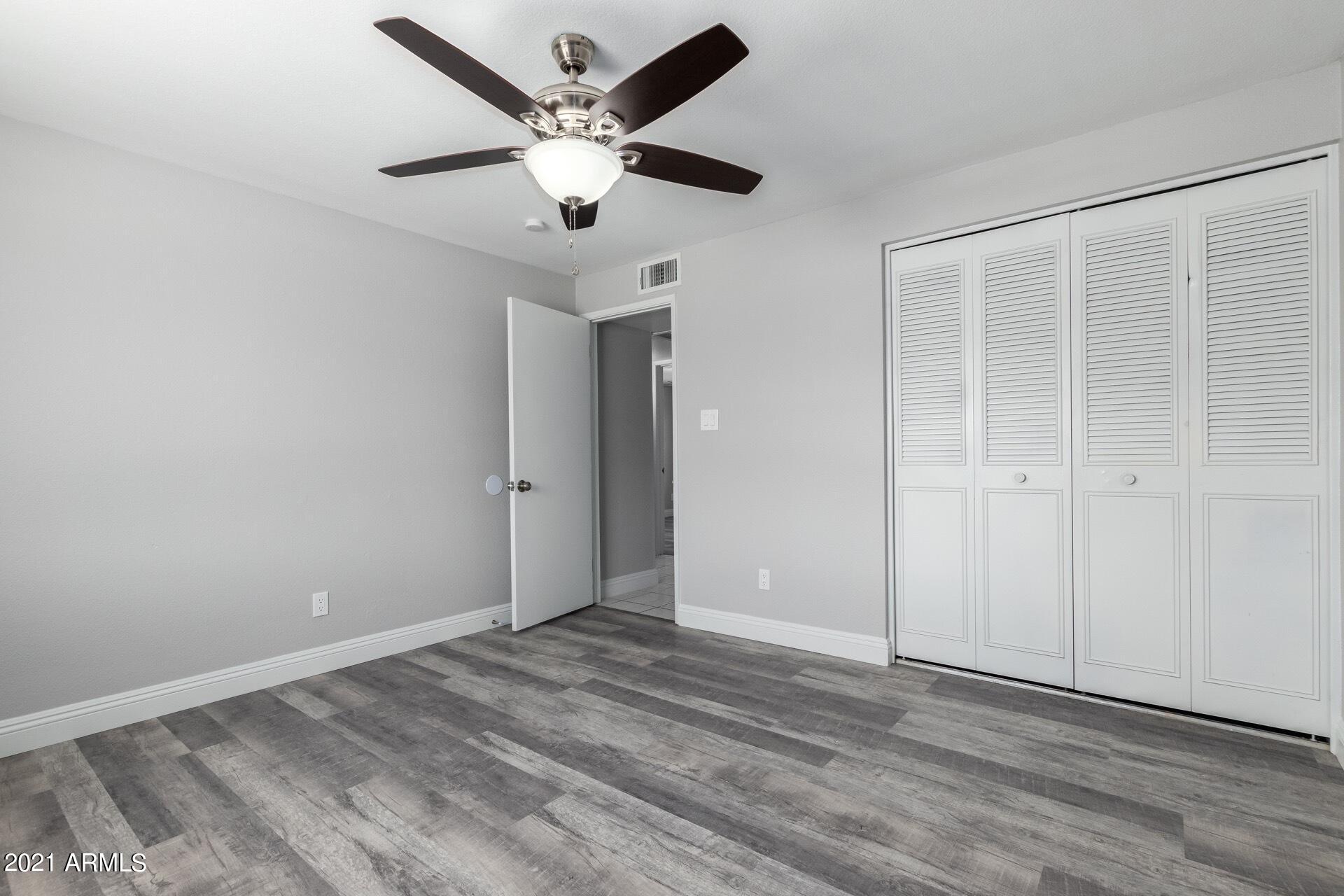 7108 West Almeria Road Phoenix, AZ 85035 - Photo 15 of 27 0015-15 - Almeria