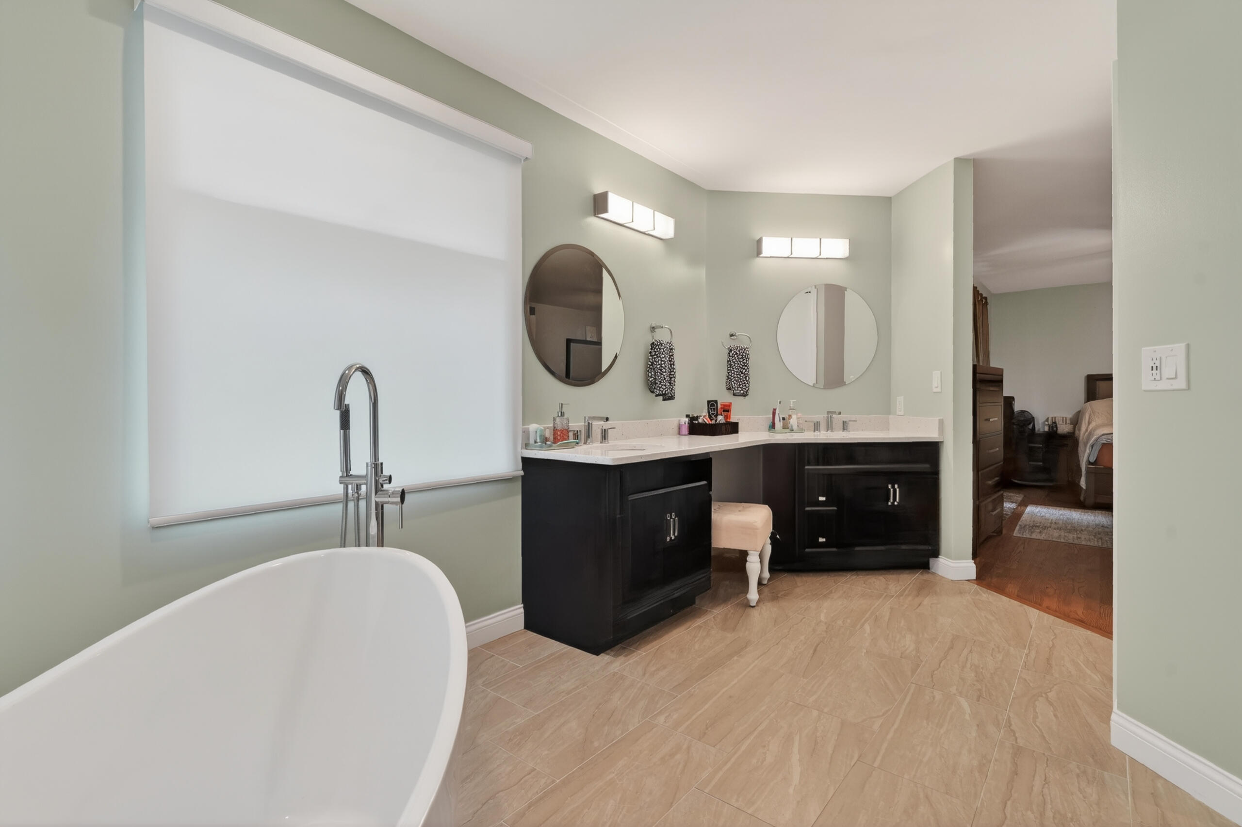 2914 Morningside Drive Crown Point, IN 46307 - Photo 26 of 41 a en suite bathroom with a double vanity sink and a mirror