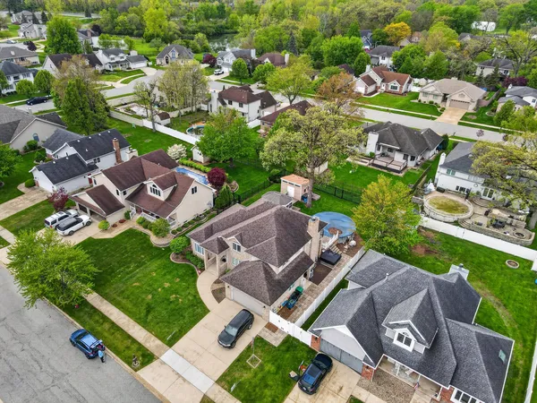 $550,000 | 2914 Morningside Drive, Crown Point, IN 46307