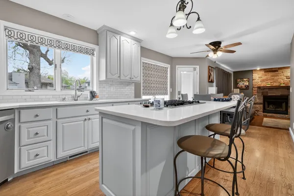 $550,000 | 2914 Morningside Drive, Crown Point, IN 46307