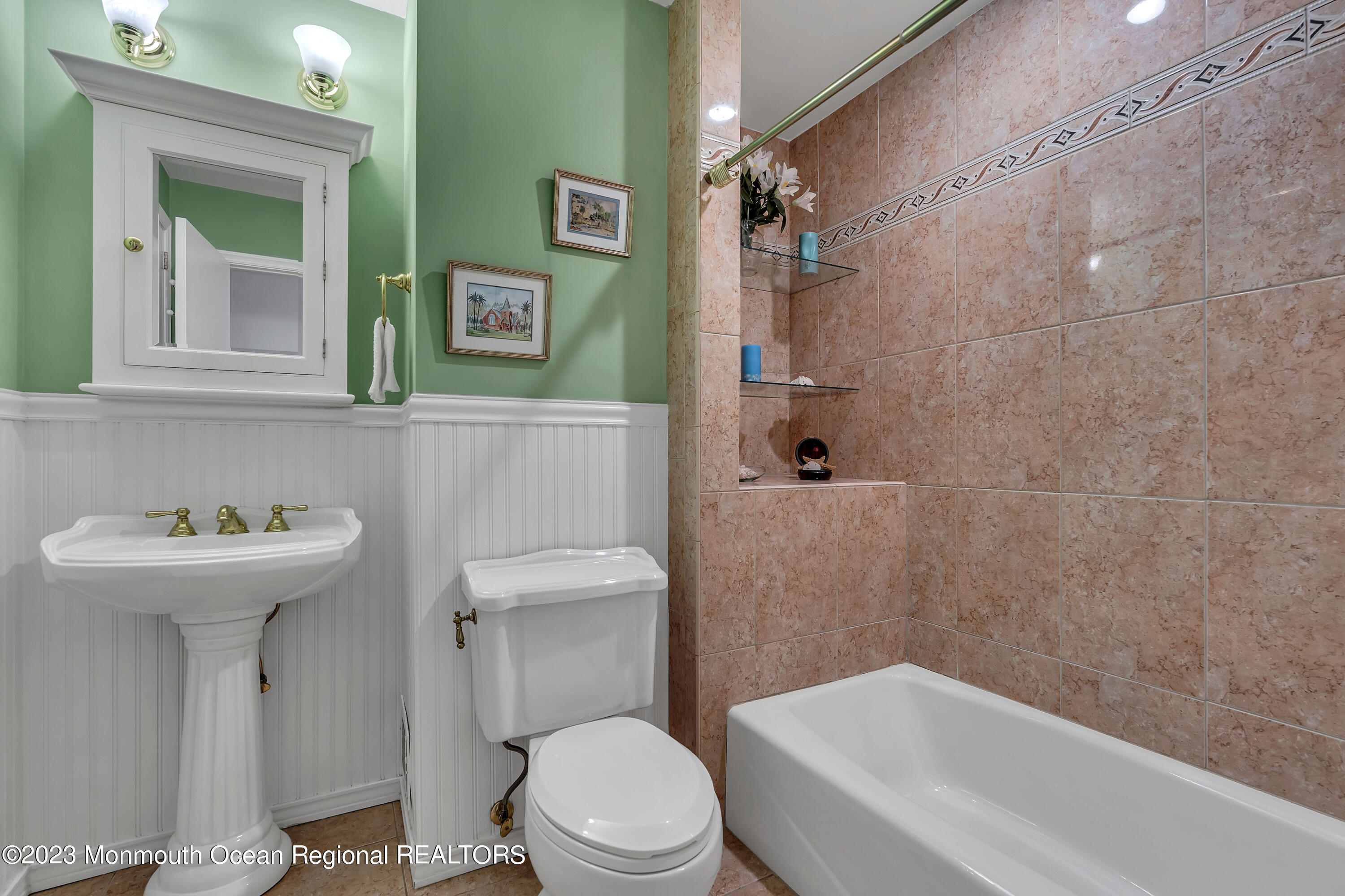 387 Oak Hill Road Red Bank, NJ 07701 - Photo 17 of 48 Full Bath