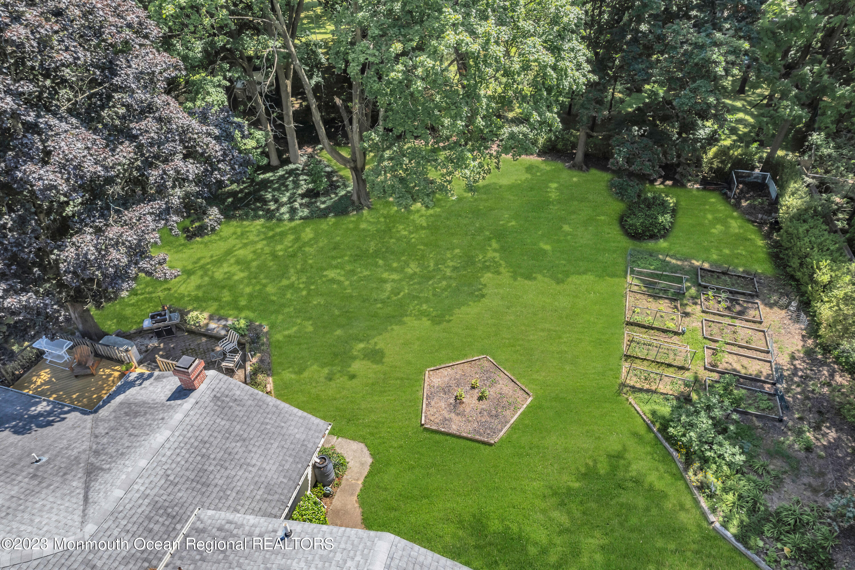 387 Oak Hill Road Red Bank, NJ 07701 - Photo 33 of 48 Gorgeous backyard