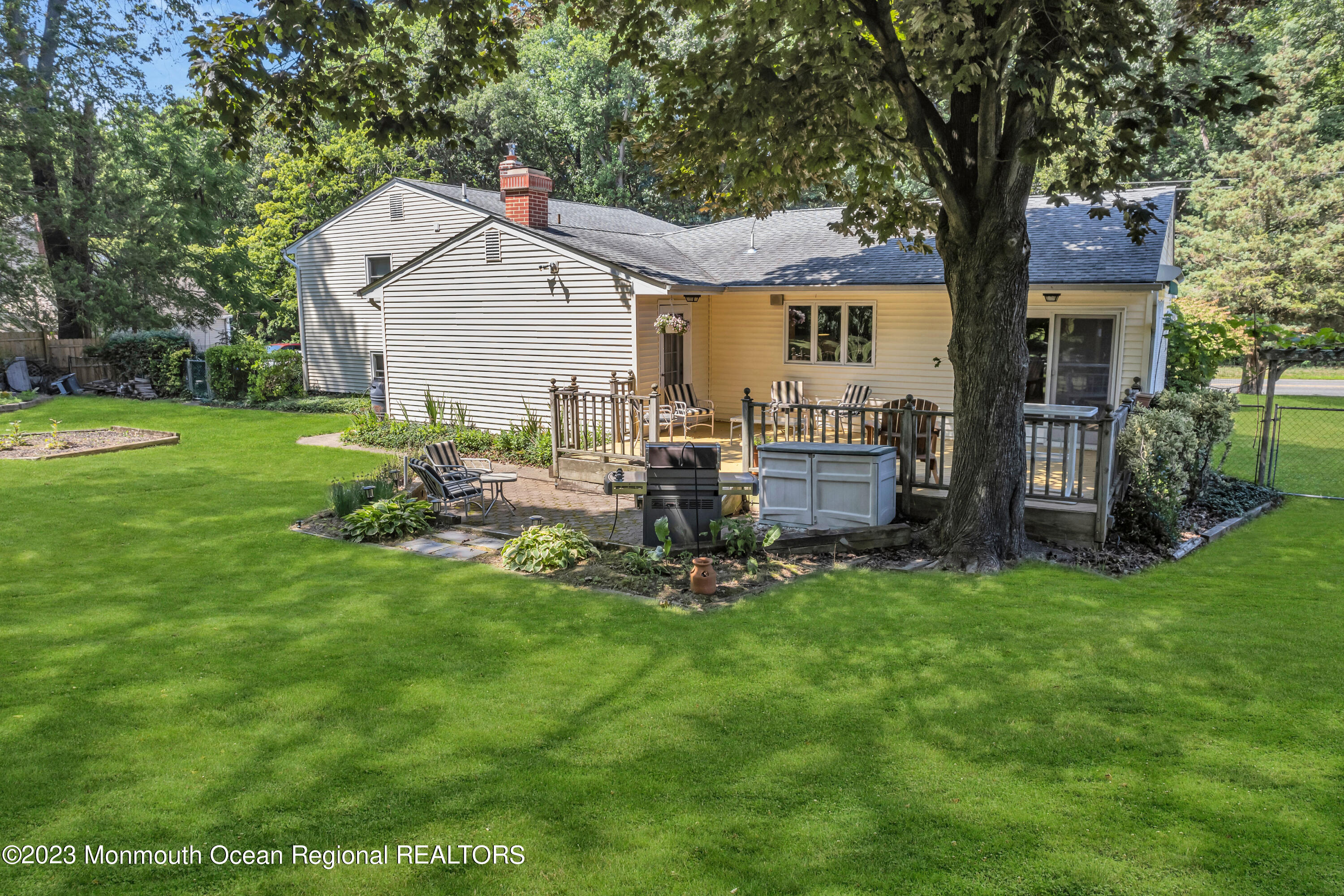 387 Oak Hill Road Red Bank, NJ 07701 - Photo 35 of 48 Sweet deck and yard