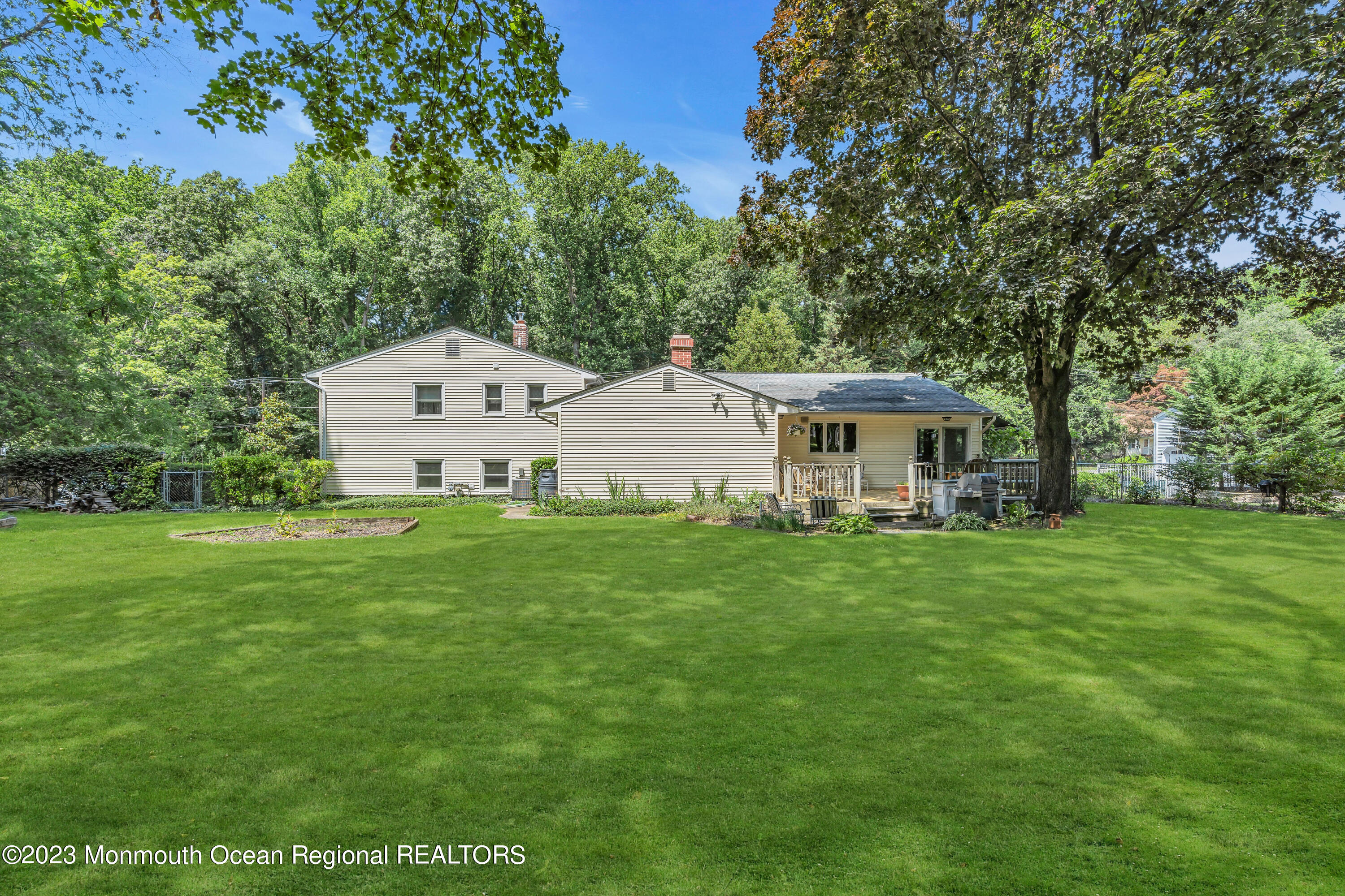 387 Oak Hill Road Red Bank, NJ 07701 - Photo 37 of 48 DSC08057-1