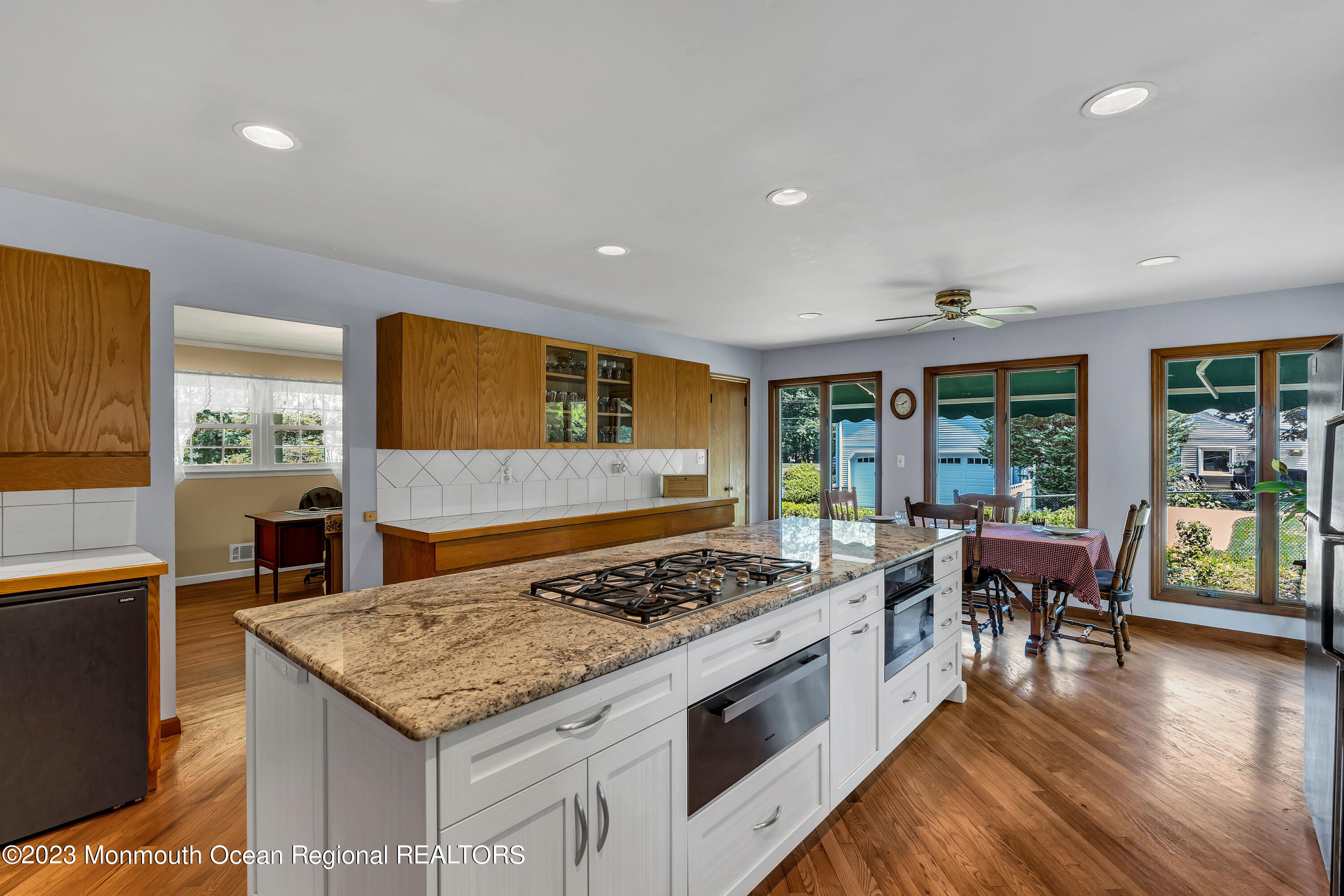 387 Oak Hill Road Red Bank, NJ 07701 - Photo 8 of 48 Huge Kitchen