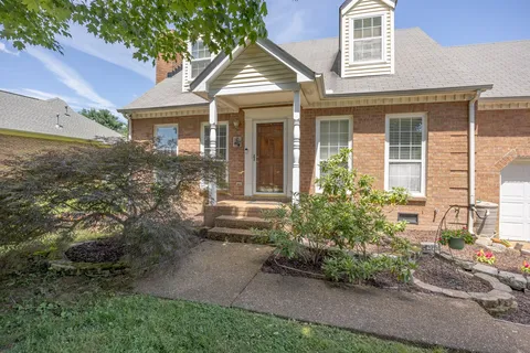 $514,900 | 2858 Iroquois Drive, Thompson's Station, TN 37179